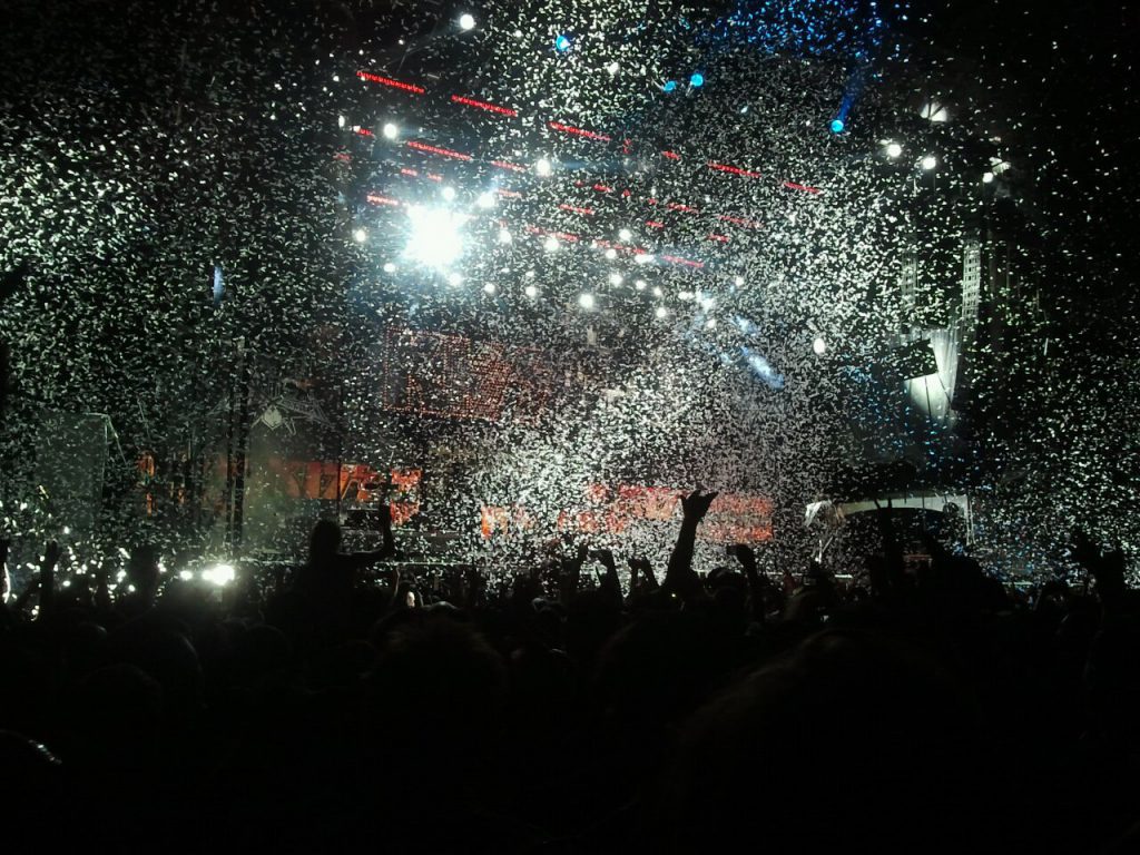 Kiss Confetti