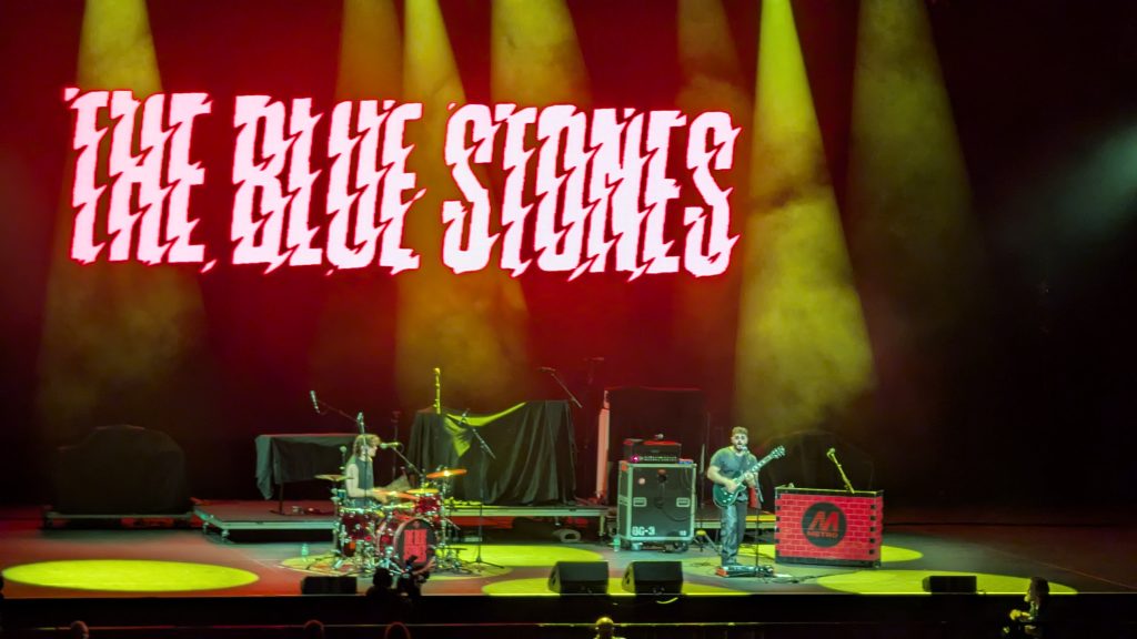 Blue-Stones-Windsor-2026-03-27